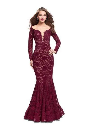 La Femme - Fitted Beaded Plunging Sweetheart Mermaid Dress 25607SC - 1 pc Garnet In Size 8 Available Casual chic unclassified dresses